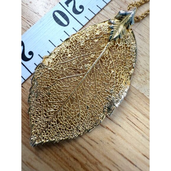 Napier Gold-Tone Real Leaf Pendant Necklace 20" Chain - Picture 3 of 9